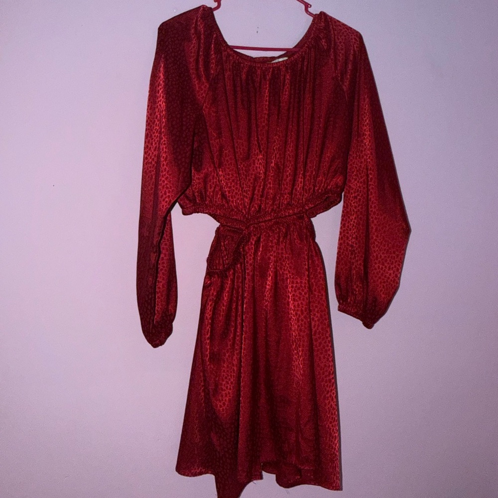 Elegant Red Long-Sleeve Dress